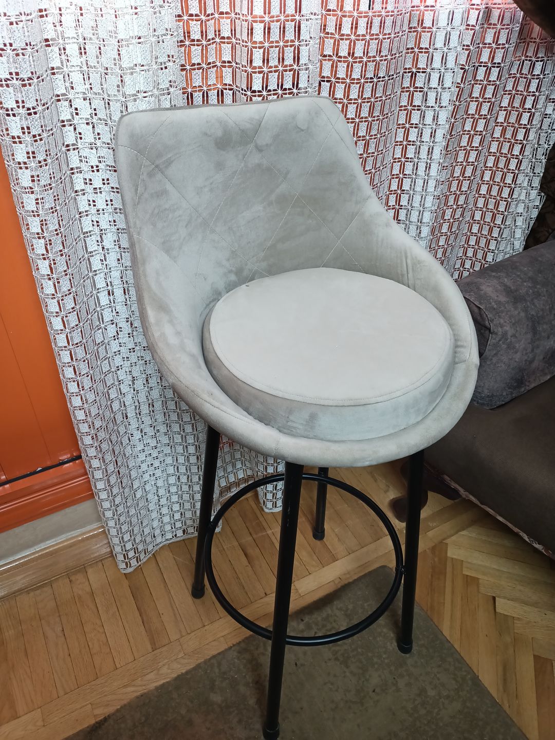 Customer photo review of كرسي بار-AC51