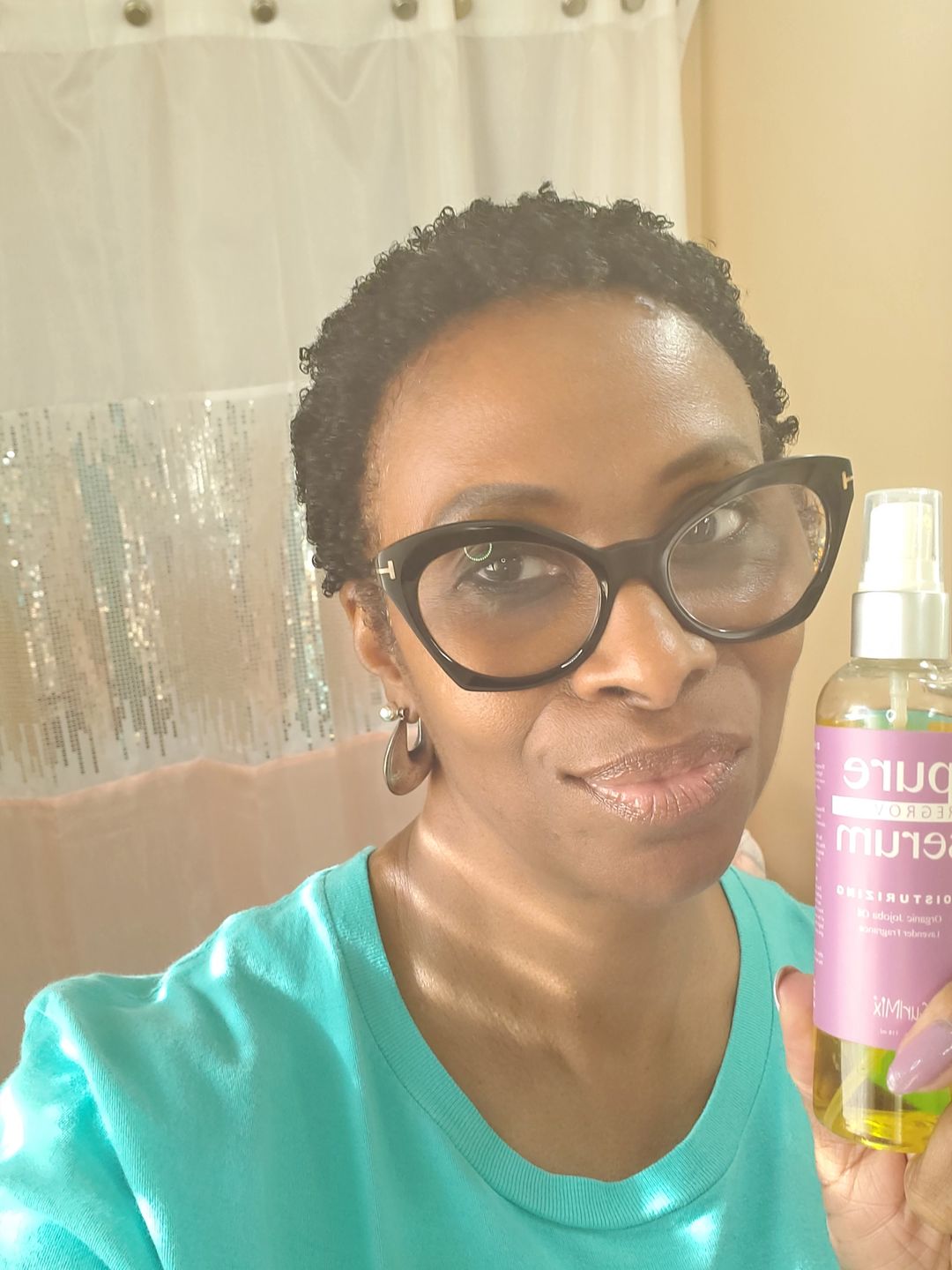Customer photo review of Hair Growth Serum for Curly Hair with Organic Jojoba Oil for Moisturizing and Lavender Fragrance
