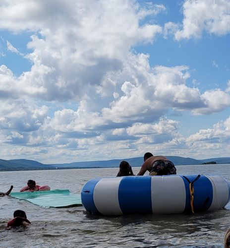 Customer photo review of 10FT Floating Water Bouncer Trampoline with Handles and Ladders-Light Blue&White