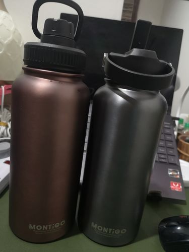 Customer photo review of Metallic Ace Bottle Blue Steel/Pink Mauve 950ml (32oz) 2-Pack Bundle