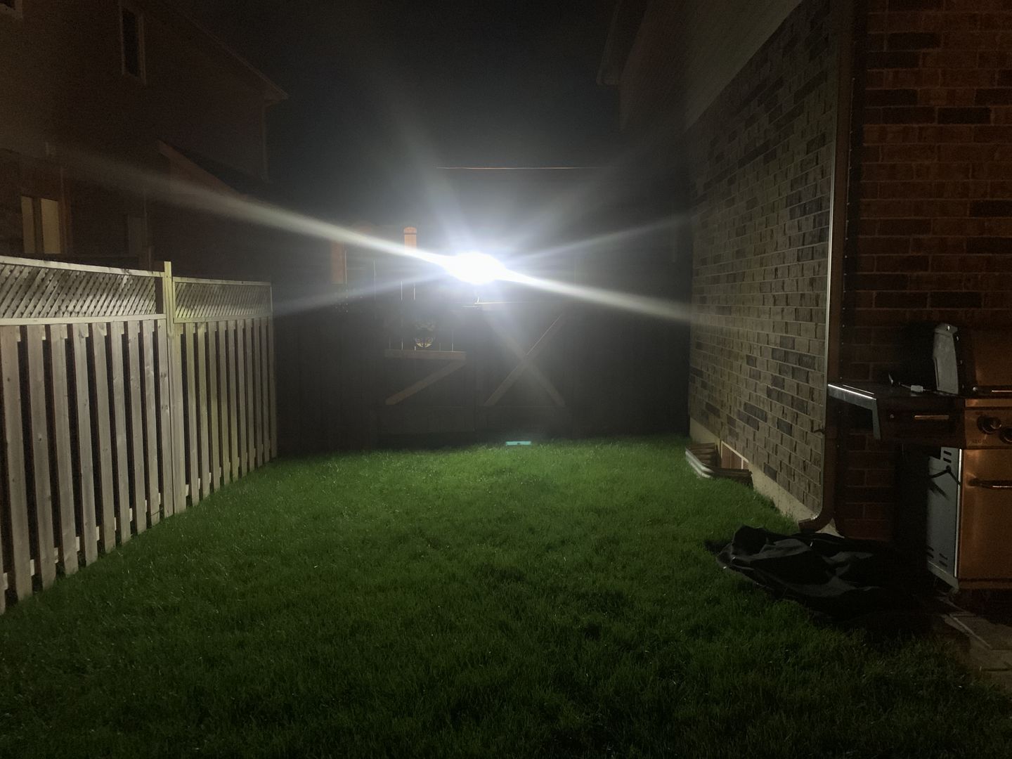 Customer photo review of 118 LED Solar Light 1000 Lumens