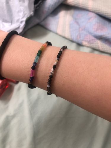 Customer photo review of Bracelet 7 Chakras en Cristal de Roche et Agate Noire