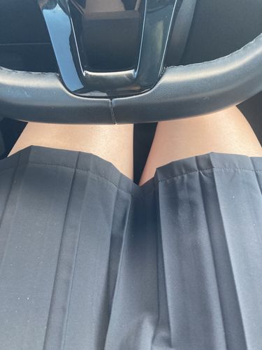 Customer photo review of Larianna Midi Pleated Skirt