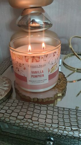 Customer photo review of Vanilla Pumpkin Candle - Bracelet Collection