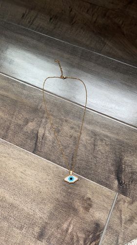 Customer photo review of Collier Mauvais Œil