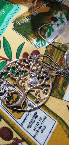 Customer photo review of Long Collier avec Pendentif "Hibou de la Sagesse"