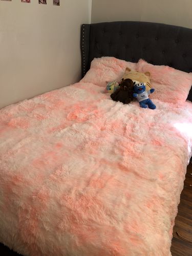 Customer photo review of Pluffy™ Tie-Dyed Bed Set