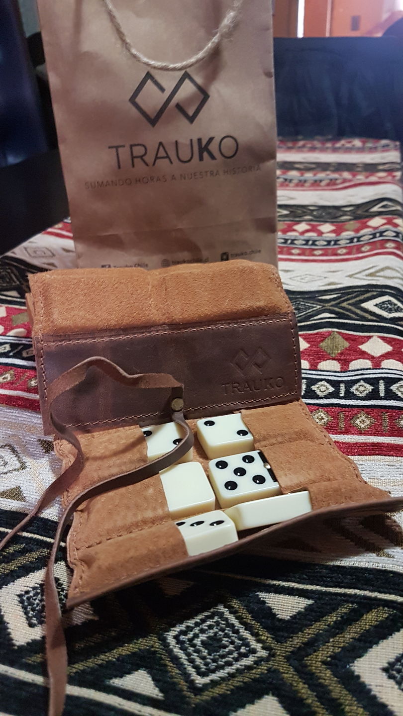 Customer photo review of Juego de Dominó