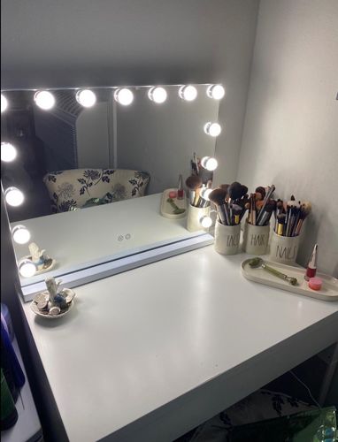 Customer photo review of Hollywood Mirror "Celebrity"