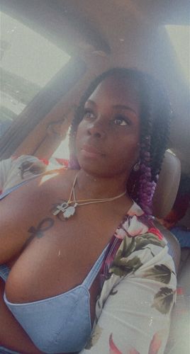 Customer photo review of Hamsa So Icy Necklace