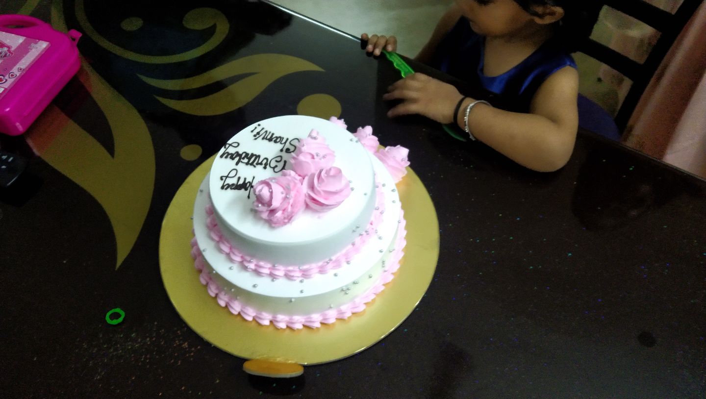 Customer photo review of Floral Cake 2