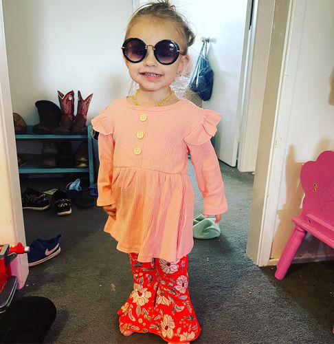 Customer photo review of Daisy Ribbed Button Set - Pink