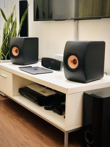 Customer photo review of KEF LS50 Wireless 2 - Active Bookshelf Speaker - Pair