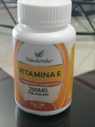 Customer photo review of Vitamina E 200mg con Colágeno y Linaza en cápsulas