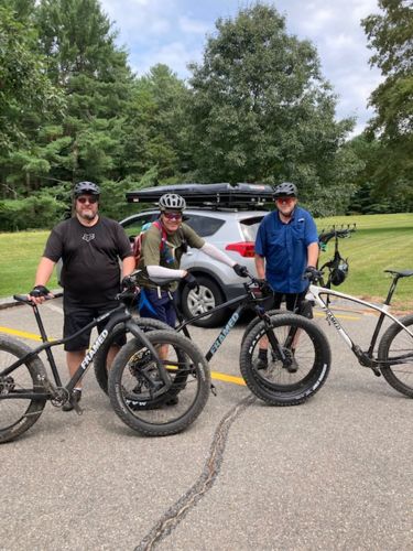 Customer photo review of Alaskan Carbon Eagle w/ Bluto Fork Fat Bike 27.5"