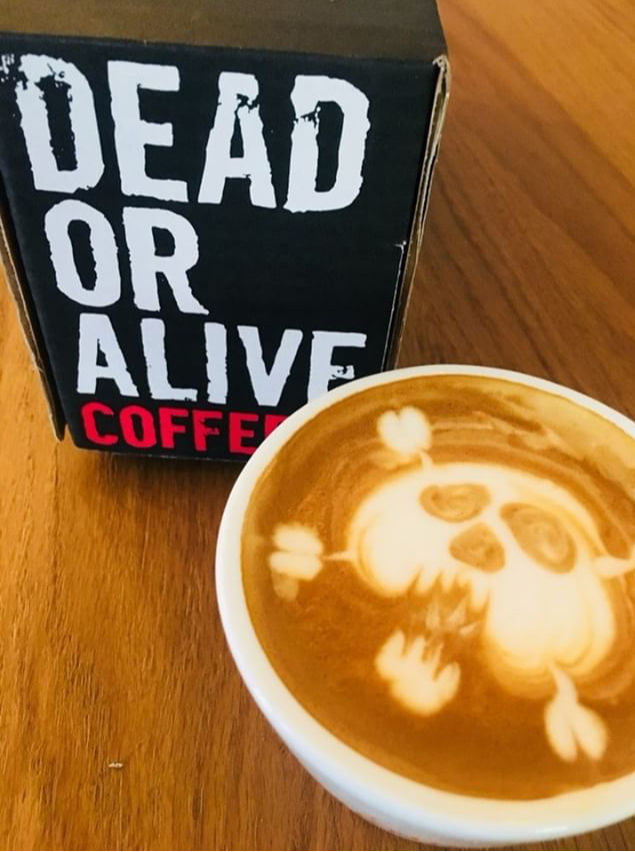Customer photo review of DEAD OR ALIVE COFFEE Original – Kaffeebohnen, Medium-Dark Röstung, für Espresso & Filter, säurearm