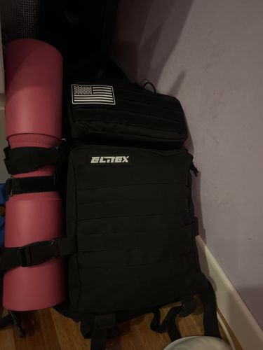Customer photo review of Mochila Táctica V1 45L (13 Colores)