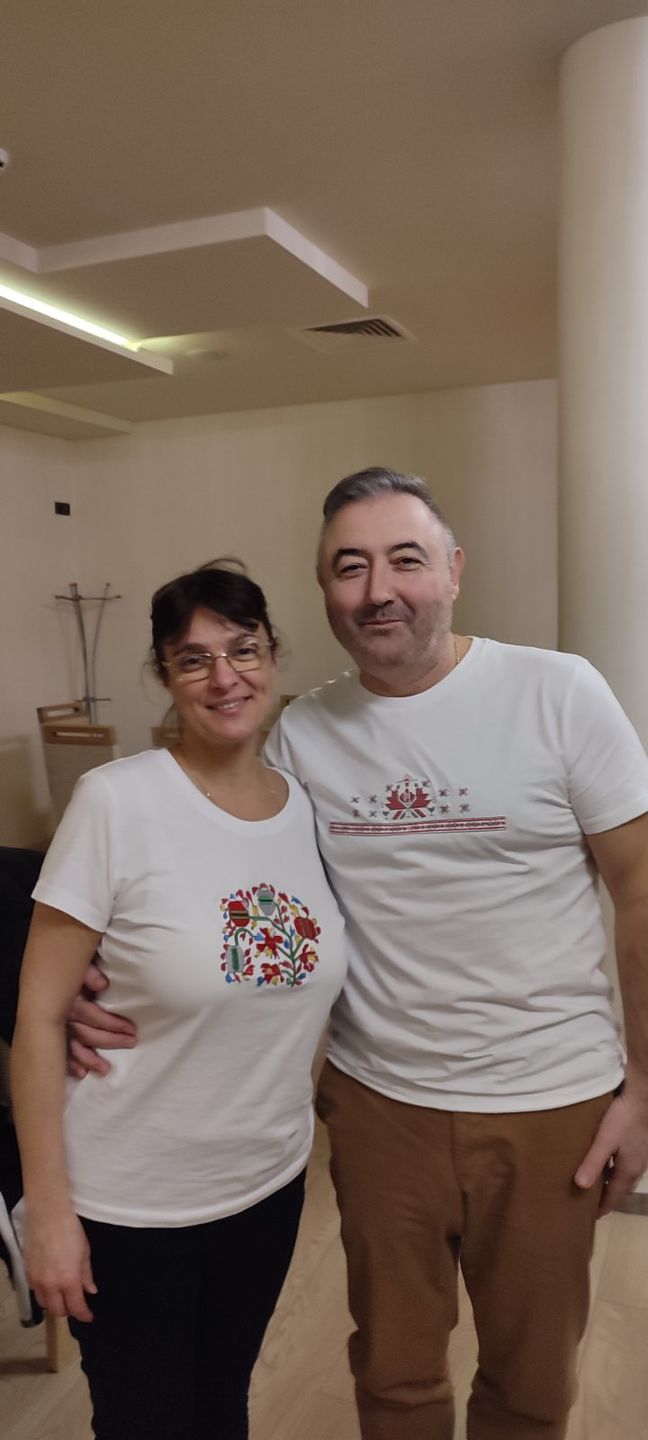 Customer photo review of Тениска бродирана с шевица "Аз съм"