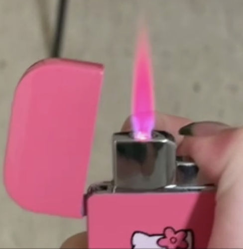 Customer photo review of Pink Flame Hello Kitty Lighter