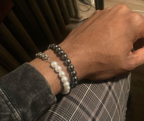 Customer photo review of The Pearl Bracelet