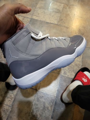 Customer photo review of 2021 Air Jordan 11 “Cool Grey”