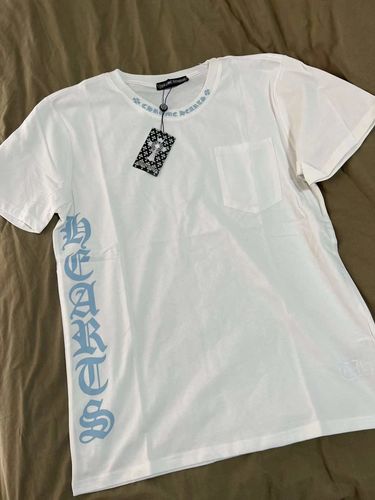 Customer photo review of CHROME HEARTS 13 T-Shirt