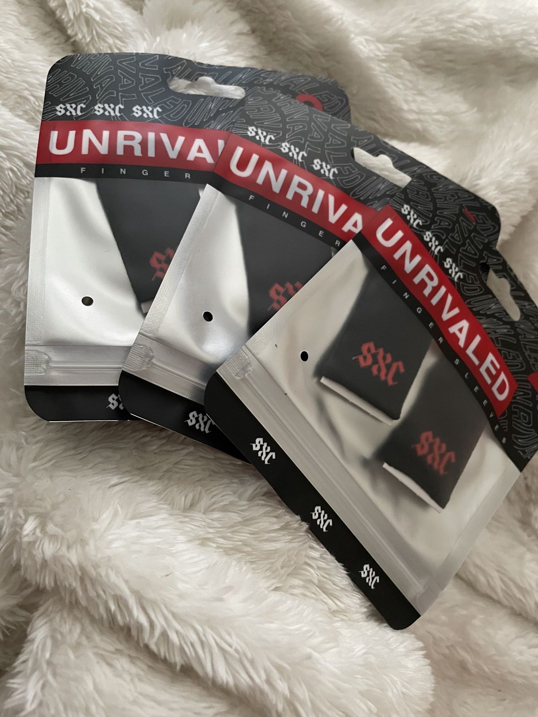 Customer photo review of NEW "UNRIVALED 2.0" Finger Sleeves Three Pack