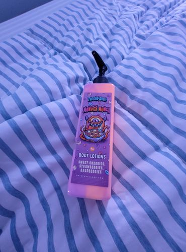 Customer photo review of Monster Munch  Body Lotion