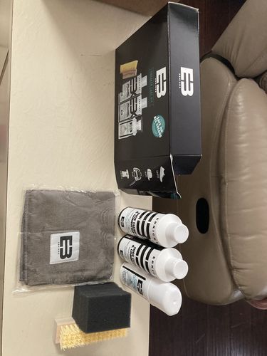 Customer photo review of SNEAKER CARE KIT