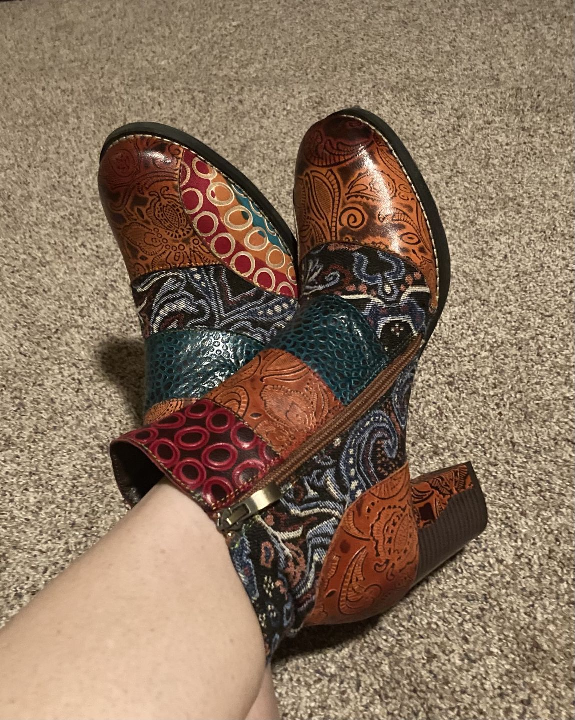 Customer photo review of Handmade Leather Stitching Jacquard Craft Boots