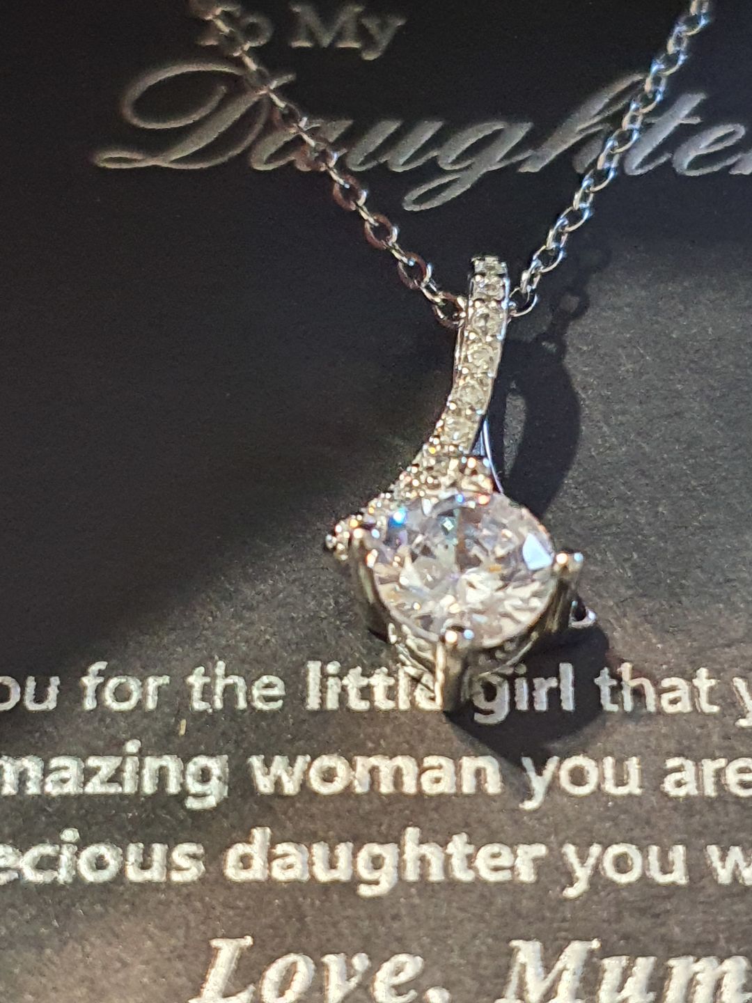 Customer photo review of "TO MY DAUGHTER, LOVE MUM" WHITE GOLD NECKLACE