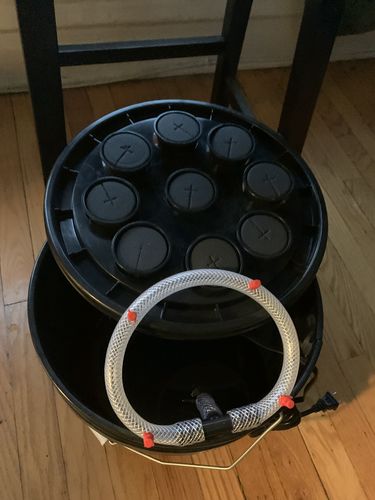 Customer photo review of Aeroponic 9 Site 3 gallon Cloner