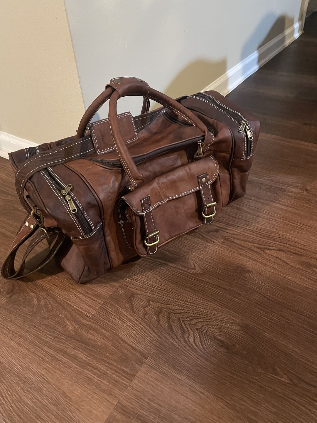 Customer photo review of Genuine Leather Traveler Overnight Weekender Duffle Bag