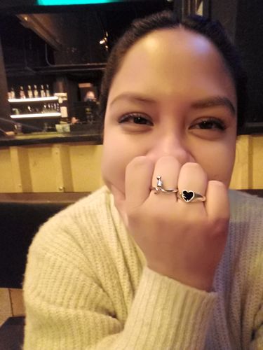 Customer photo review of Anillo Corazón Black