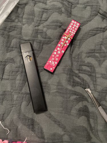 Customer photo review of Alien Texas Poundcake 1g Delta 10 Disposable