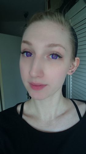 Customer photo review of Vika tricolor Violet Colored Contact Lenses