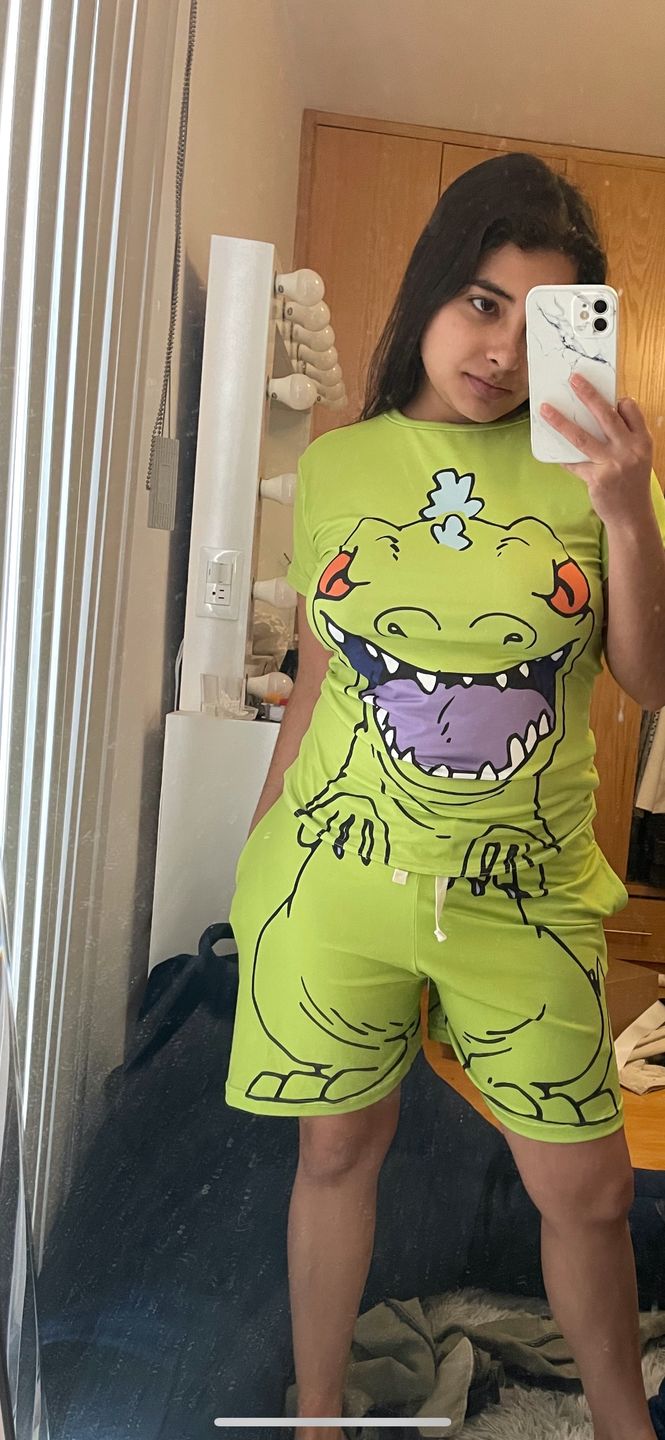 Customer photo review of Playera Pijama Reptar Oficial