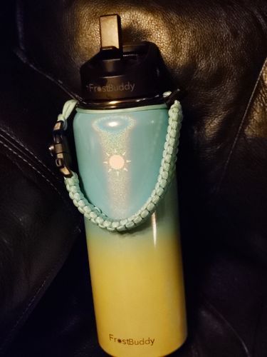 Customer photo review of 40oz Sports Buddy | Beach Glitter