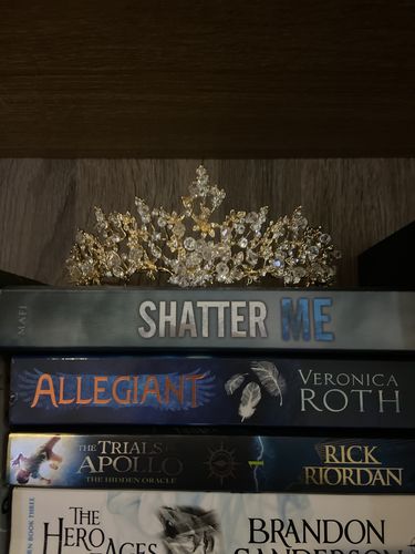Customer photo review of Ivy Queen Tiara