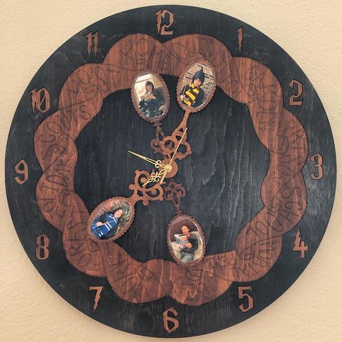 Customer photo review of WEASLEY WALL CLOCK WITH SPOONS OIL EDITION