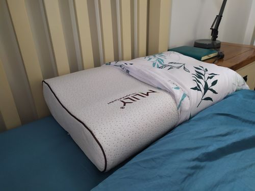 Customer photo review of Mlily Refresh Bamboo Memory Foam Pillow