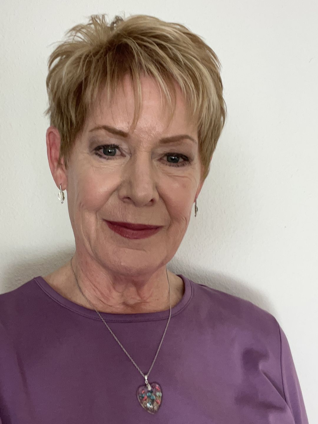 Customer photo review of Flower Heart Necklace with Real Flower and Cremains