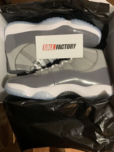 Customer photo review of 2021 Air Jordan 11 “Cool Grey”