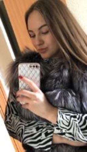 Customer photo review of Diamond Bling Plating iPhone Case