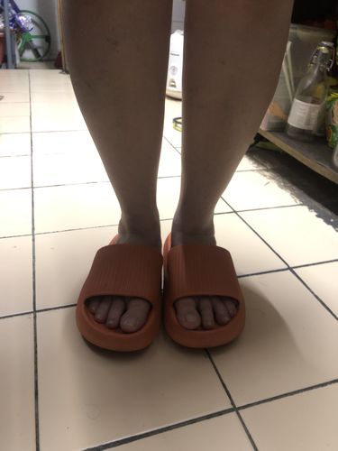 Customer photo review of ComfiiSlipper™ Air Slides