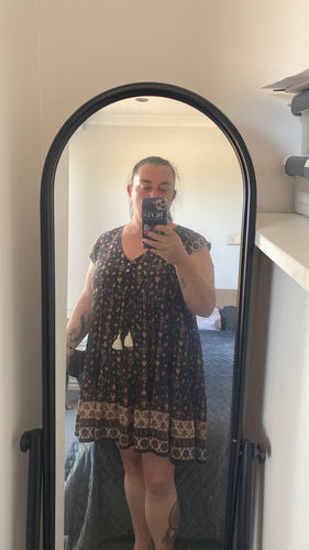 Customer photo review of Isola Cap Sleeve Dress Raisin