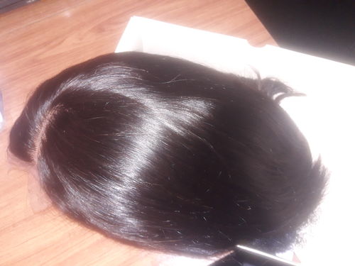 Customer photo review of YOLANDA - Peruvian Middle Part Lace Wig