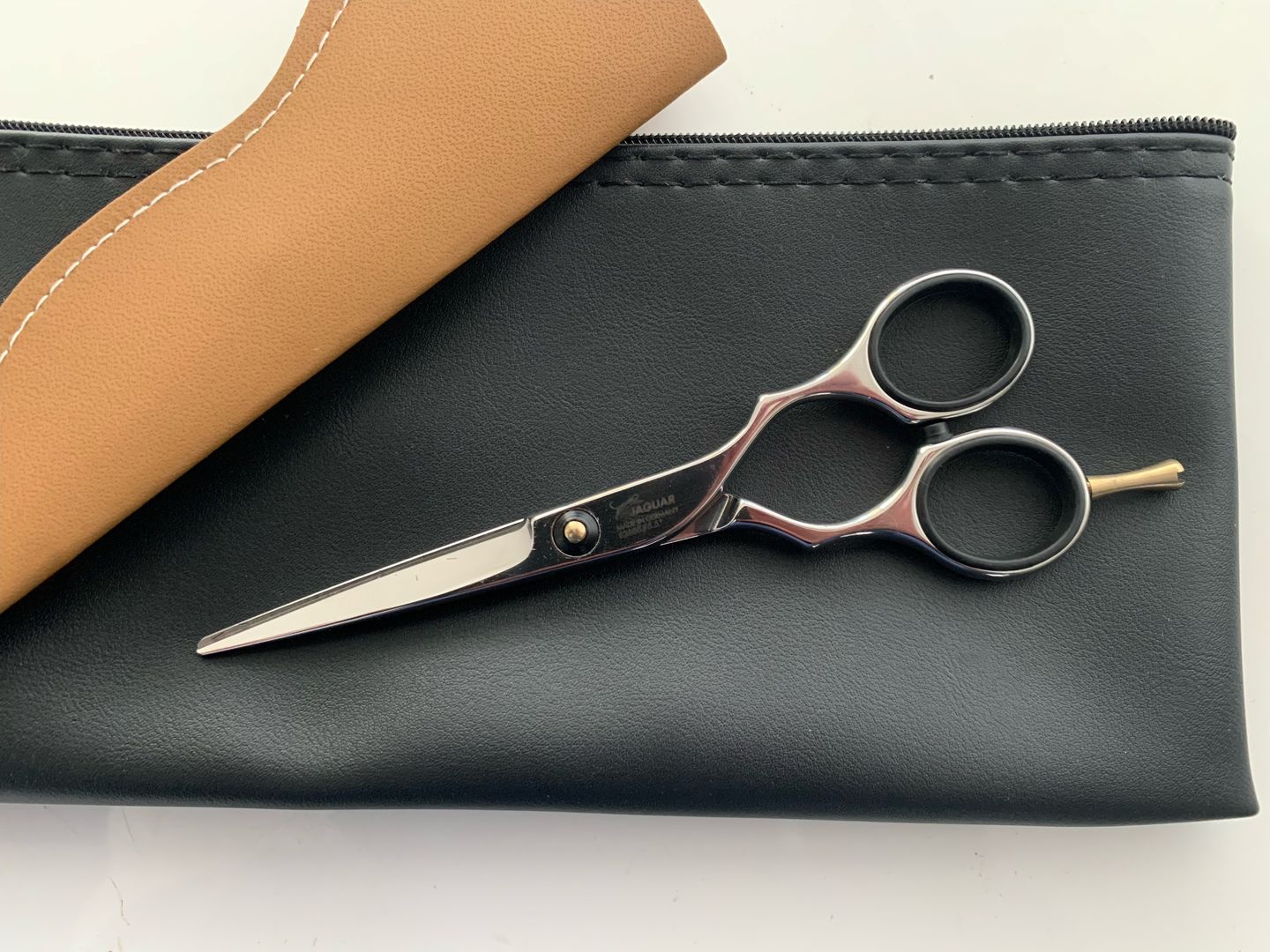 Customer photo review of Jaguar Pre Style Ergo P Hair Cutting Scissors