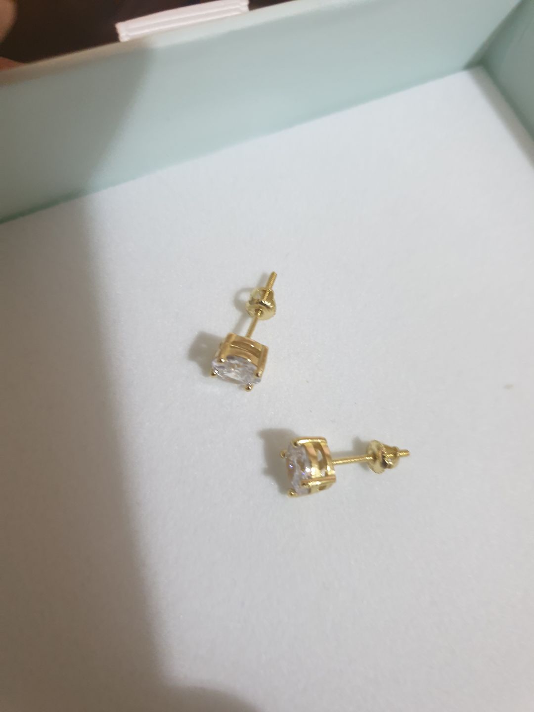 Customer photo review of DRIP STUDS 925. - 18K GOLD