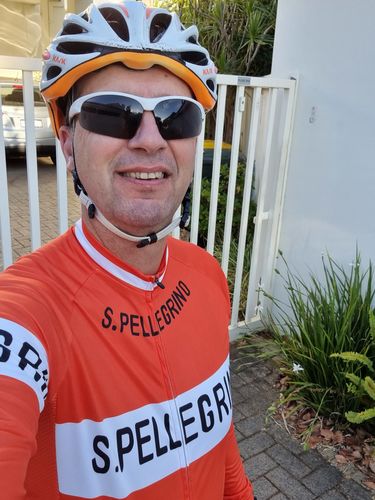 Customer photo review of Retro S. Pellegrino Long Sleeve Jersey